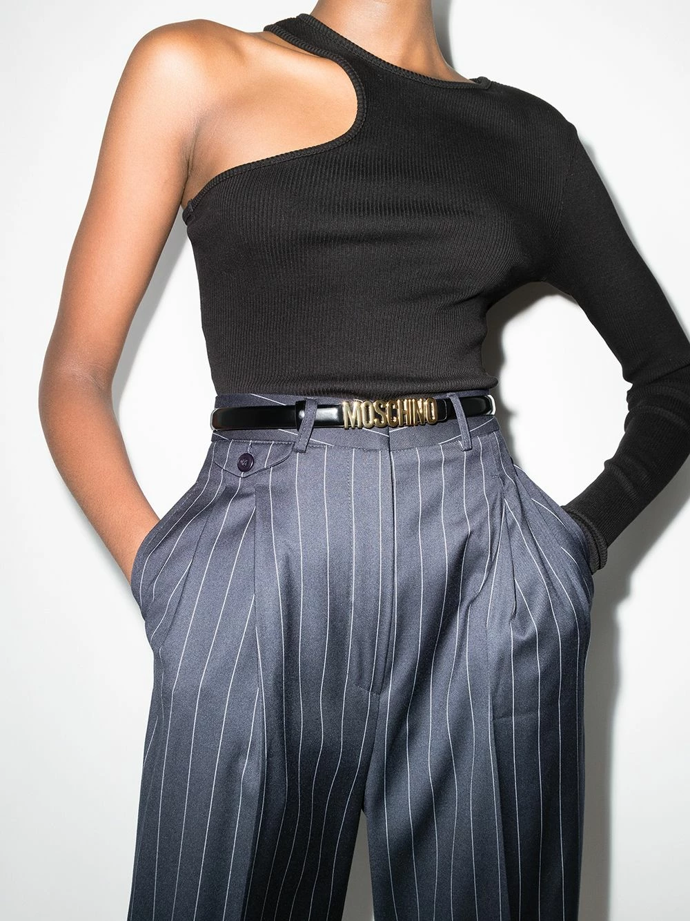 Outlet ๐ Moschino Logo skinny belt ๐ 3 Moschino logo skinny belt