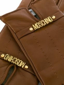 Moschino logo plaque gloves