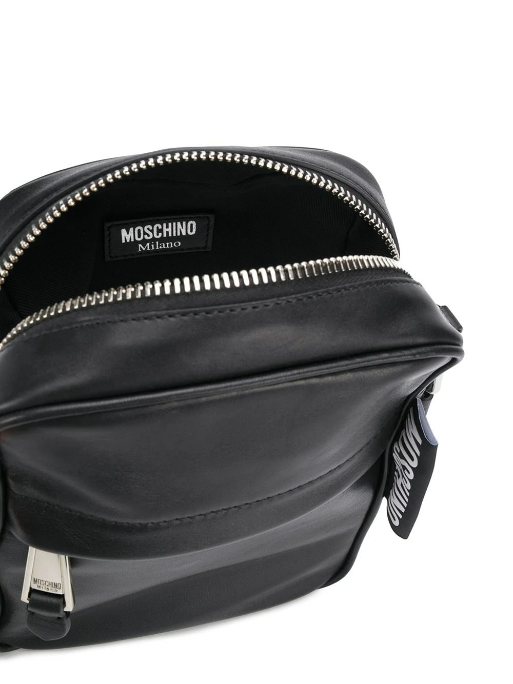 Best Pirce ๐ Moschino Leather messenger bag ๐ฅ 7 Moschino leather messenger bag