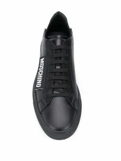 Moschino logo-patch low-top sneakers