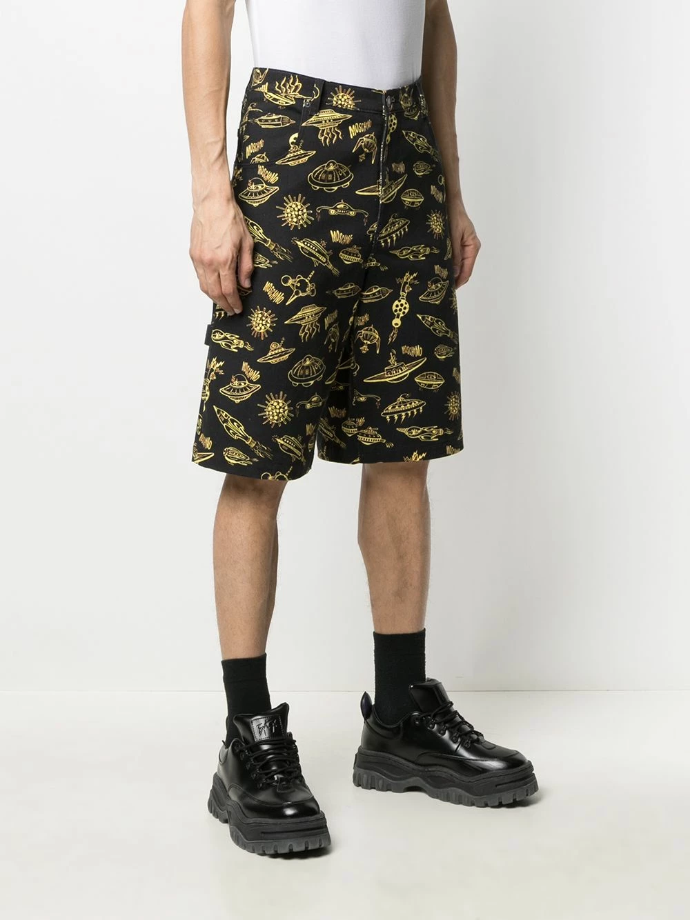 Best Sale ๐ Moschino Space print logo shorts ๐ 5 Moschino space-print logo shorts