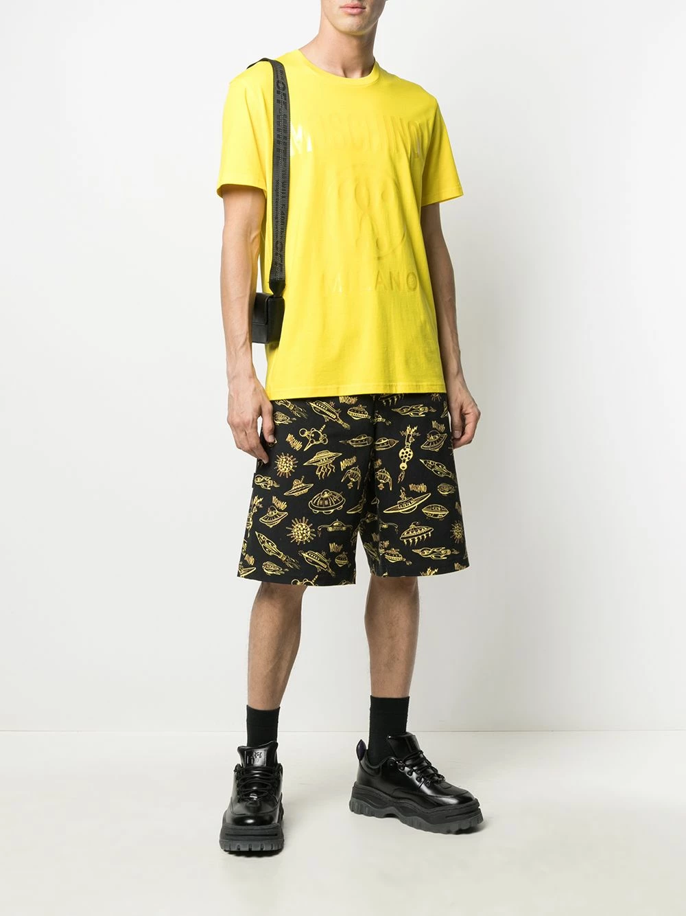 Best Sale ๐ Moschino Space print logo shorts ๐ 4 Moschino space-print logo shorts