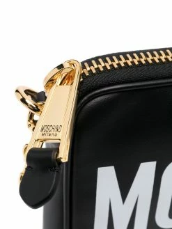 Outlet ๐ Moschino Logo print zipped shoulder bag โจ 10 Moschino logo-print zipped shoulder bag
