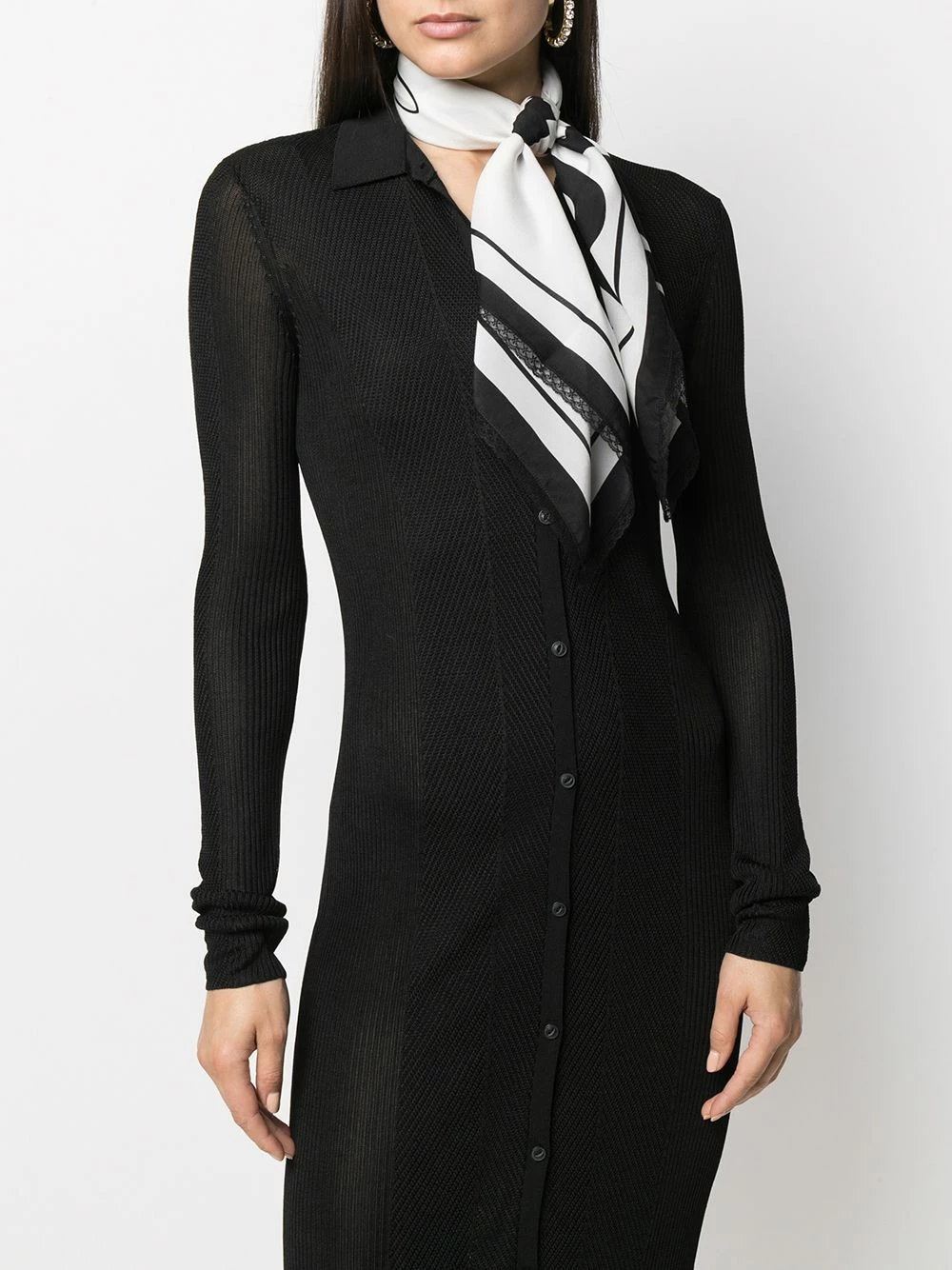 Flash Sale ๐ฅฐ Moschino Embroidered edge logo scarf ๐ฅฐ 4 Moschino embroidered-edge logo scarf