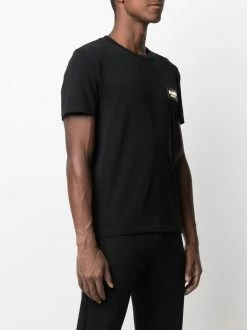 New โค๏ธ Moschino Logo plaque short sleeve T ๐ shirt โ 9 Moschino logo-plaque short-sleeve T-shirt