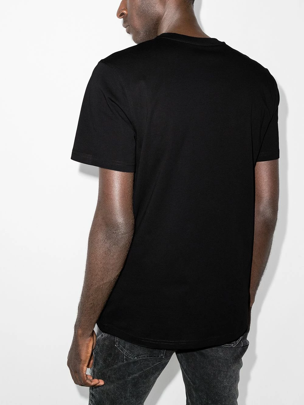 New ๐ฏ Moschino Paint effect metallic logo T ๐ shirt โญ 5 Moschino paint-effect metallic logo T-shirt