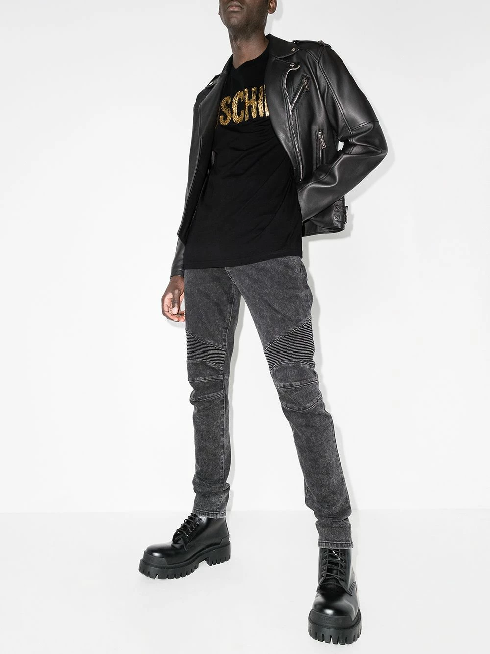 New ๐ฏ Moschino Paint effect metallic logo T ๐ shirt โญ 7 Moschino paint-effect metallic logo T-shirt