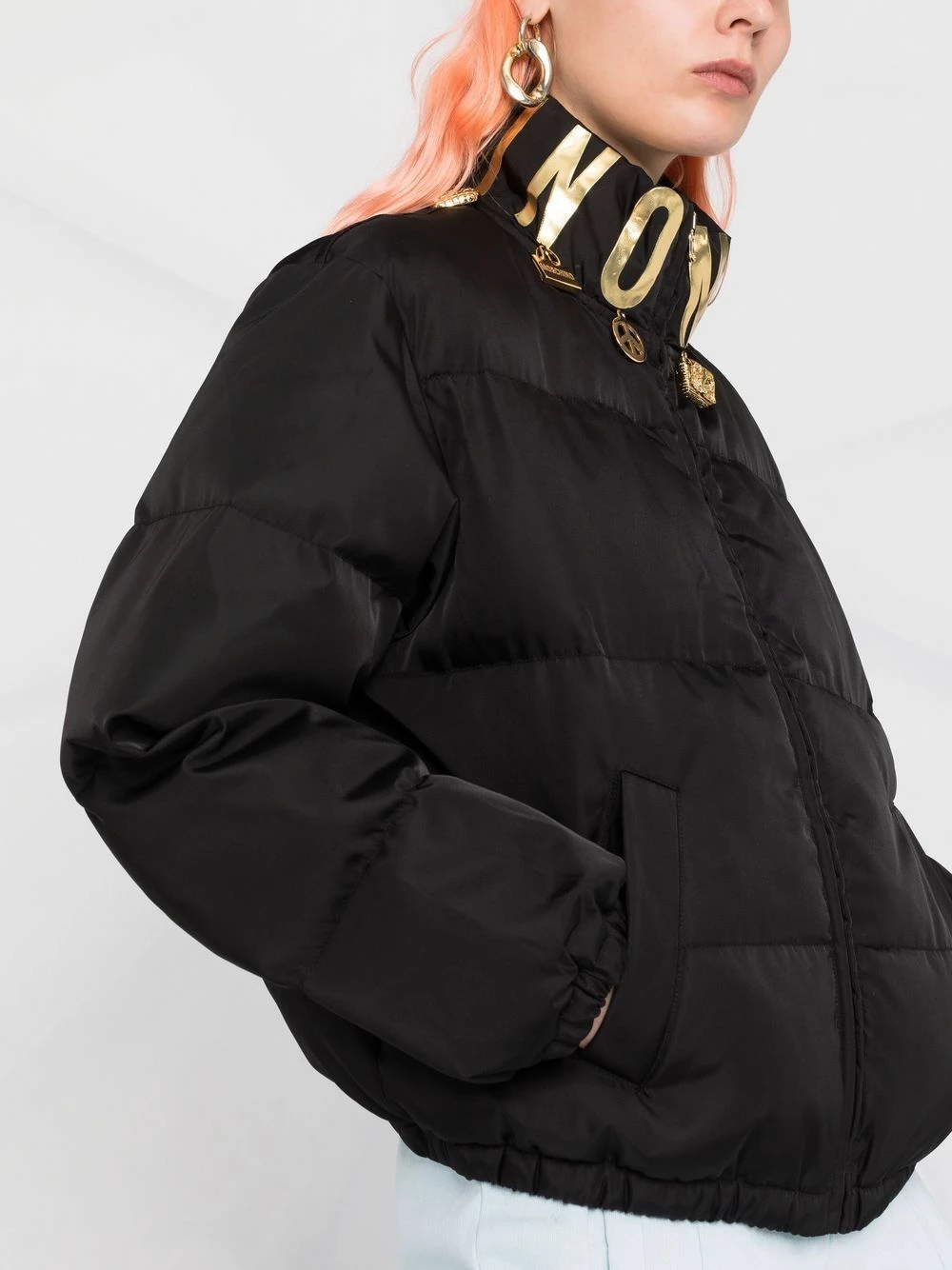 Budget ๐ฅ Moschino Iconic charm puffer jacket โ๏ธ 7 Moschino Iconic charm puffer jacket