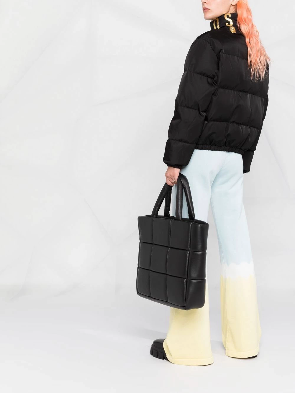 Budget ๐ฅ Moschino Iconic charm puffer jacket โ๏ธ 6 Moschino Iconic charm puffer jacket