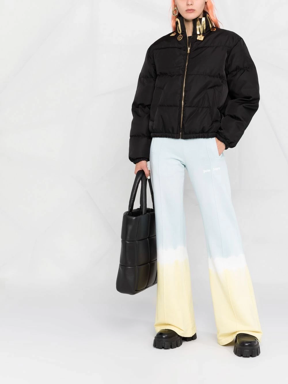 Budget ๐ฅ Moschino Iconic charm puffer jacket โ๏ธ 4 Moschino Iconic charm puffer jacket