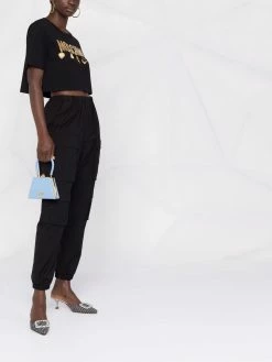 New ๐ฅฐ Moschino Charms motif logo print cropped T ๐ shirt ๐ 13 Moschino charms motif logo-print cropped T-shirt