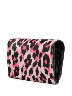 Outlet โ Moschino Leopard print wallet on chain ๐คฉ 9 Moschino leopard-print wallet on chain
