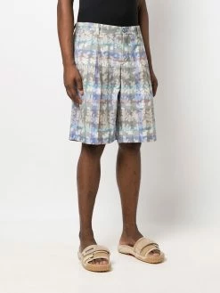 Moschino leaf-print knee-length shorts