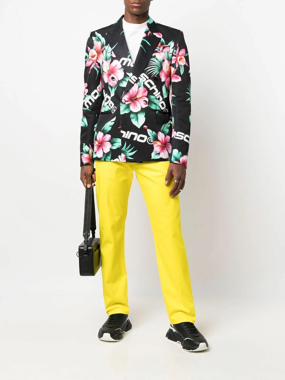 Promo ๐งจ Moschino Floral print double breasted blazer ๐คฉ 4 Moschino floral-print double-breasted blazer