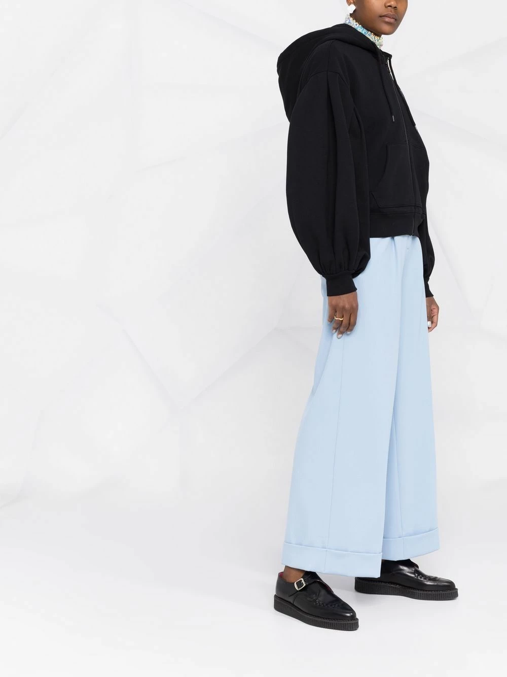 Hot Sale ๐ฅฐ Moschino Teddy logo patch cropped hoodie ๐ 6 Moschino Teddy logo-patch cropped hoodie